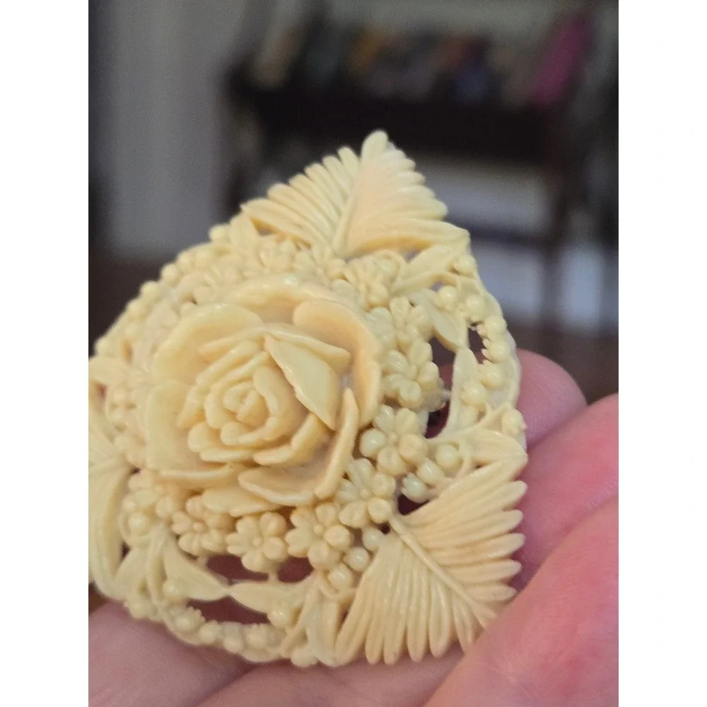 Celluloid Carved Flower Brooch Vintage Stunning!!